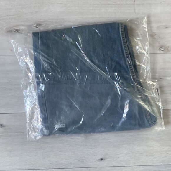 LEVI’S 569™ LOOSE STRAIGHT FIT MEN'S JEANS 40X30. “NWT IN PKG” - Picture 6 of 6